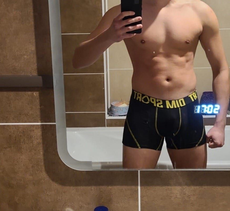 Profile of Raymond, 42, Gay dating in Aloha (Oregon)