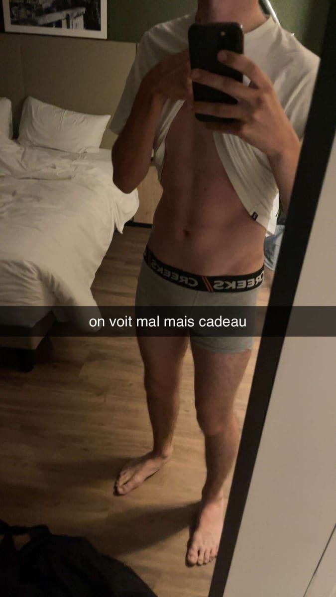 Cory - Gay dating in Madison Profile of Cory, 29, Gay dating in Madison (South Dakota)