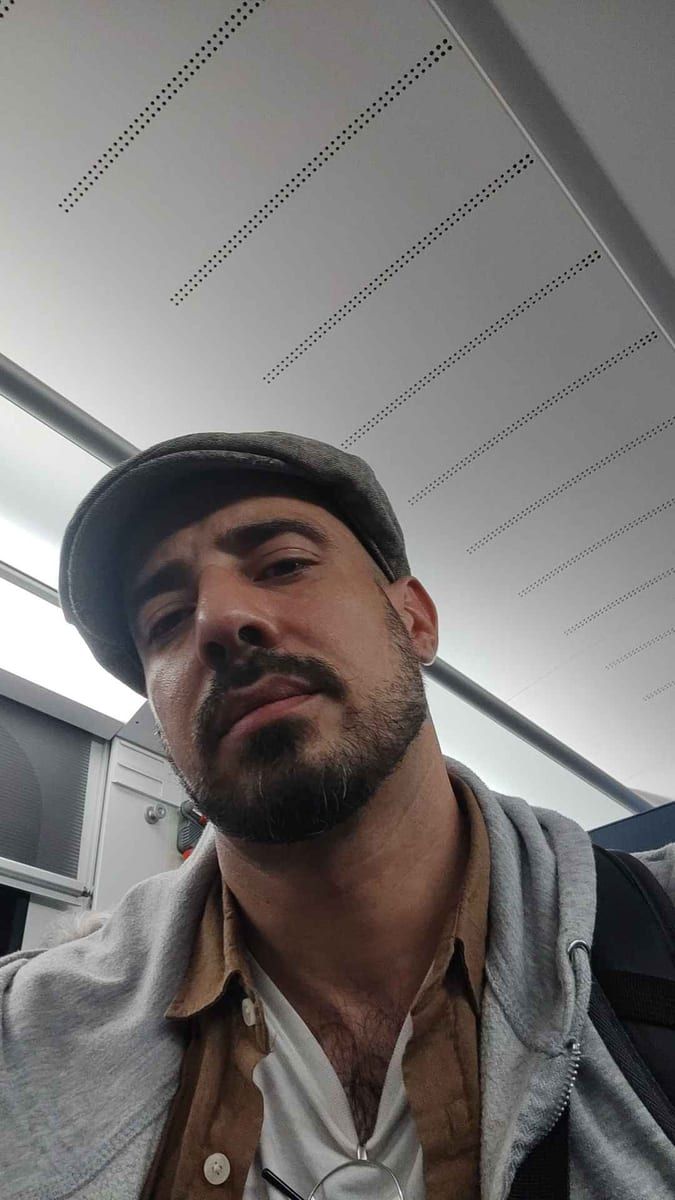 Profile of Martin, 43, Gay dating in Bothell West (Washington)