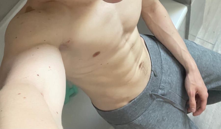 Profile of Jeff, 22, Gay dating in Independent Hill (Virginia)