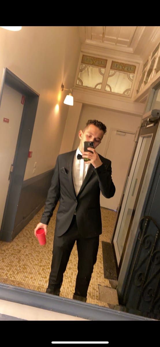 Profile of Ezra, 29, Gay dating in Acton (California)