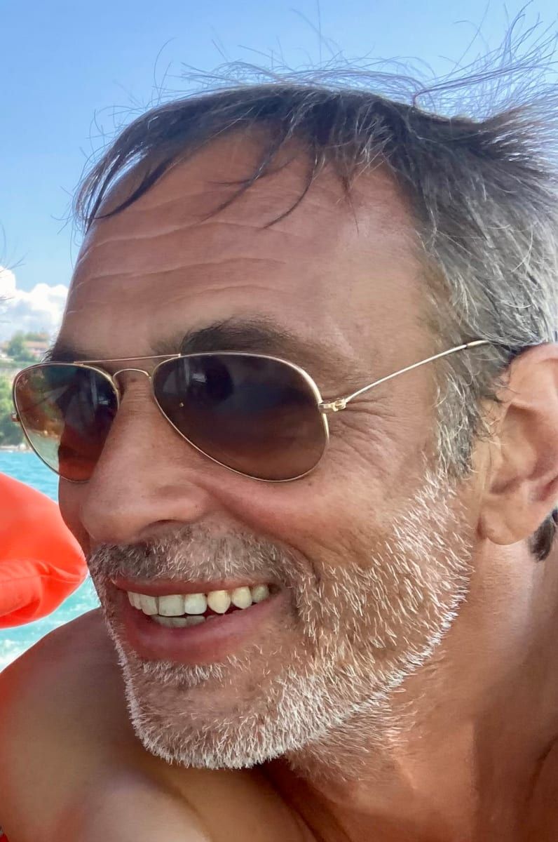 Profile of Mitchell, 40, Gay dating in Oxford (Mississippi)