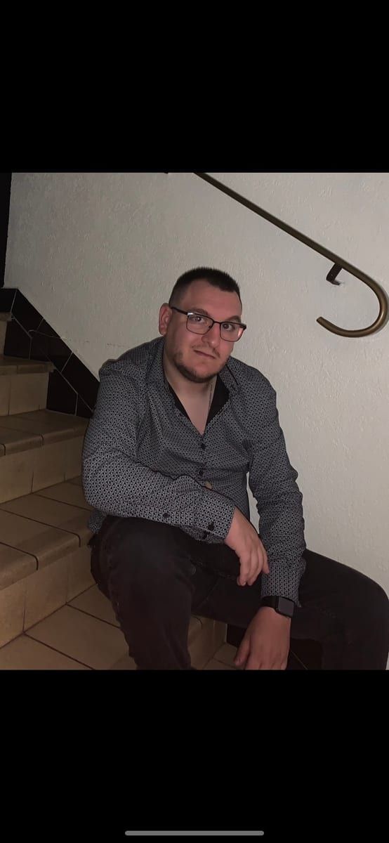 Profile of Brock, 22, Gay dating in White City (Oregon)