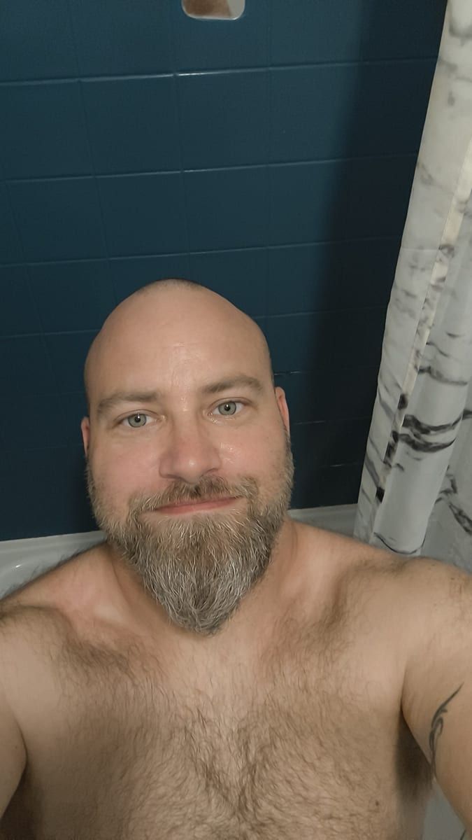 Charles - Gay dating in Albany Profile of Charles, 41, Gay dating in Albany (New York)